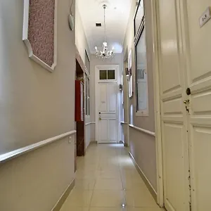 apartamentos-marques-de-la-merced.es-andalucia.com/