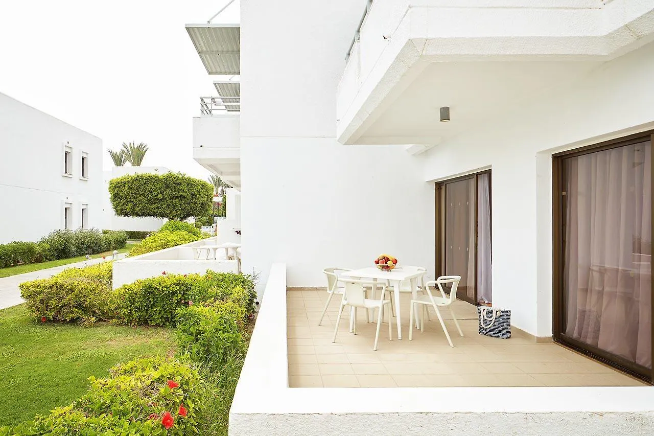 Hotel apartamentowy Sunwing Sandy Bay Beach Village Ajia Napa
