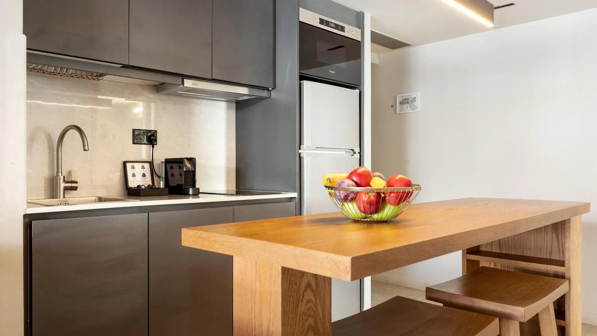 **** Hotel apartamentowy Sunwing Sandy Bay Beach Village Ajia Napa Cypr
